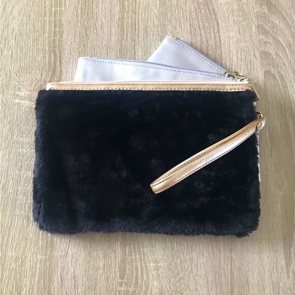 3 Piece “Baby It’s Cold Outside” Pouch Set With Interchangeable Wristlet Strap - Picture 2 of 2